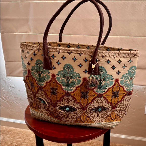 Gorgeous Mary Frances Large Tote Bag - Picture 2 of 9